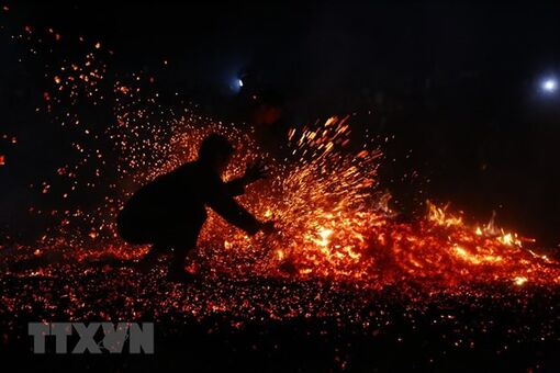 Lễ Nhảy lửa của người Pà Thẻn lần thứ 2 được ghi danh Di sản Quốc gia