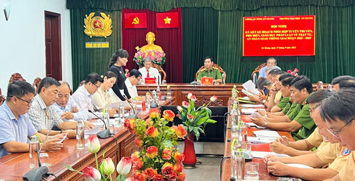 Công an An Giang và Trường Đại học An Giang phối hợp tuyên truyền, phổ biến, giáo dục pháp luật trật tự an toàn giao thông