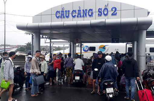 Kiên Giang: Tàu, phà ra đảo hoạt động trở lại