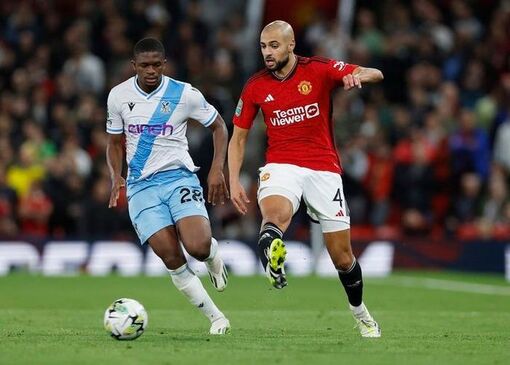 Thắng dễ Crystal Palace, Man United chứng tỏ sức mạnh nhà vô địch League Cup