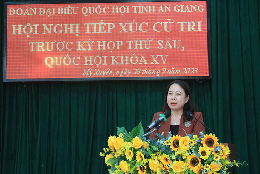 Phó Chủ tịch nước Võ Thị Ánh Xuân tiếp xúc cử tri TP. Long Xuyên