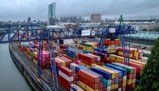 IMF cảnh báo nguy cơ sản lượng kinh tế toàn cầu giảm mạnh