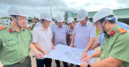 Chủ tịch UBND tỉnh An Giang Nguyễn Thanh Bình kiểm tra công trình cơ sở làm việc mới Công an tỉnh