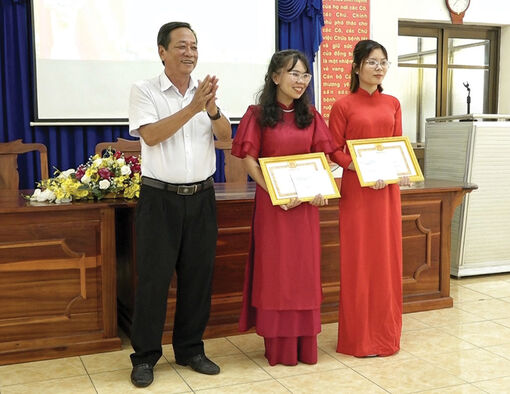Điển hình học tập, làm theo Bác