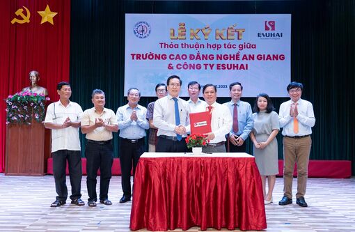 Trường Cao đẳng Nghề An Giang và Công ty TNHH ESUHAI ký kết hợp tác liên kết đào tạo