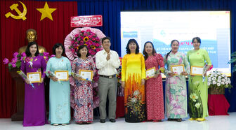 Hội Liên hiệp Phụ nữ huyện Phú Tân họp mặt kỷ niệm 93 năm Ngày thành lập Hội Liên hiệp Phụ nữ Việt Nam