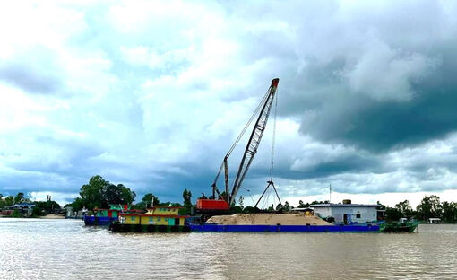 UBND An Giang bổ sung danh mục 5 khu vực khoáng sản phục vụ nguồn vật liệu cho các dự án đầu tư xây dựng công trình đường bộ cao tốc