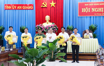 Bế mạc Hội nghị Ban Chấp hành Đảng bộ tỉnh An Giang lần thứ 13