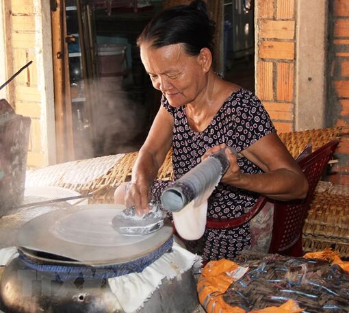 Bánh tráng phơi sương Trảng Bàng - ẩm thực nổi tiếng đất Tây Ninh