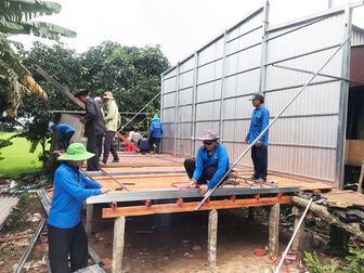 Tấm lòng của Tổ xây cất nhà từ thiện xã Bình Phú