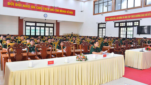 Lực lượng vũ trang An Giang học tập các chuyên đề pháp luật