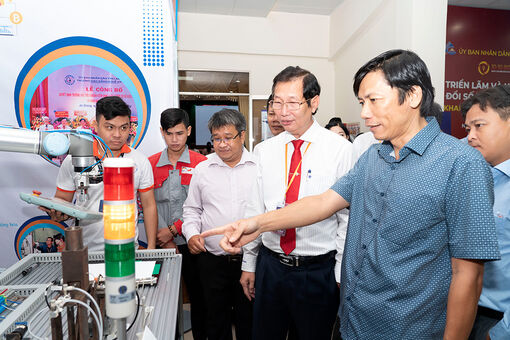 Triển lãm và hội thảo về chuyển đổi số tỉnh An Giang năm 2023
