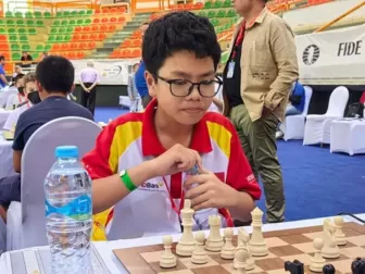 Kỳ thủ 12 tuổi Đầu Khương Duy vô địch cờ vua trẻ thế giới