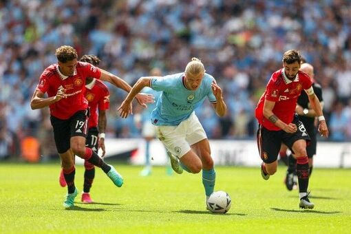 Nhận định bóng đá Man Utd vs Man City: Derby nảy lửa