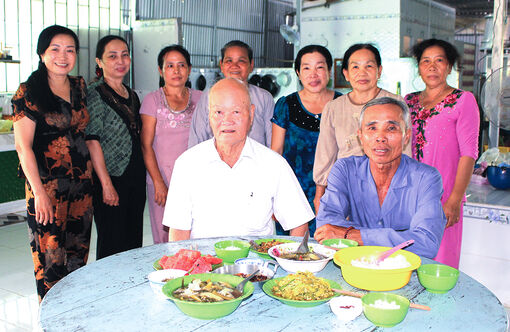 Tín đồ Phật giáo Hòa Hảo xã Định Thành “Vì đạo pháp, vì dân tộc”