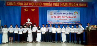 154 học sinh huyện Thoại Sơn được trao Học bổng xổ số kiến thiết An Giang