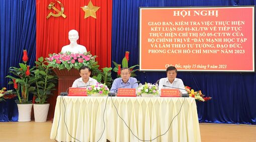 TP. Châu Đốc đẩy mạnh thực hiện Nghị quyết Trung ương 4 và Chỉ thị 05-CT/TW của Bộ Chính trị