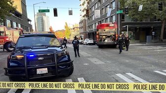 Xe buýt đâm vào một tòa nhà tại Mỹ, nhiều người bị thương