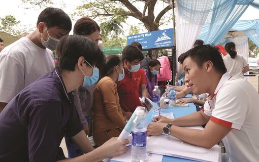 Kết nối thị trường lao động, việc làm