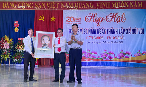 Núi Voi - 20 năm một chặng đường