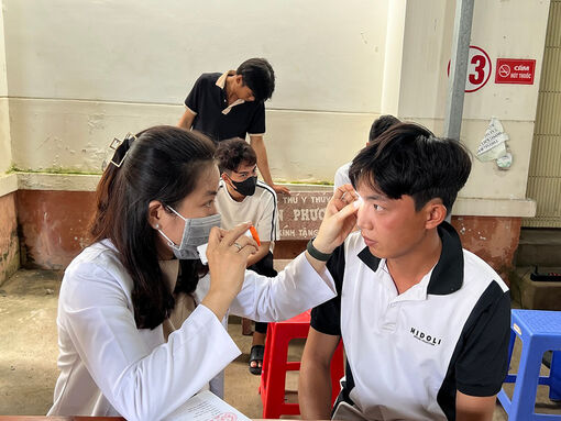 552 thanh niên ở An Phú khám tuyển nghĩa vụ quân sự, công an