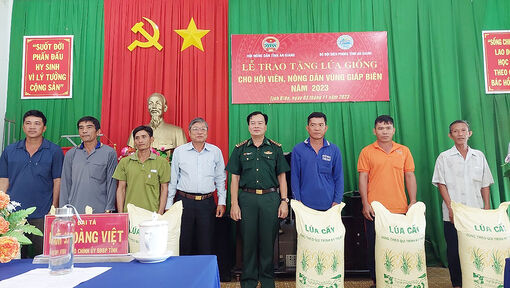 Xây dựng “thế vững, lực mạnh” từ lòng dân