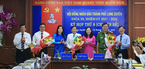 Miễn nhiệm, bầu bổ sung Ủy viên UBND TP. Long Xuyên