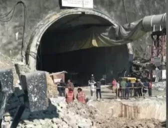 Ấn Độ: Sập đường hầm đang xây dựng, ít nhất 40 công nhân mắc kẹt