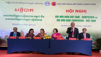 Đẩy mạnh hợp tác kinh tế-xã hội giữa Việt Nam và Campuchia
