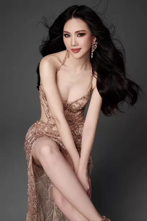 Chung kết Miss Universe 2023: Độc đáo váy dạ hội của người đẹp Việt
