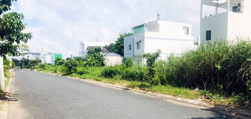 Vỡ mộng giàu sang vì… “ôm” đất