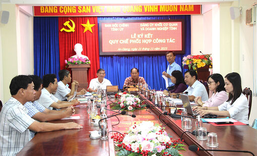 Đảng ủy Khối Cơ quan và Doanh nghiệp An Giang ký kết phối hợp với Ban Nội chính Tỉnh ủy thực hiện công tác nội chính, phòng, chống tham nhũng, tiêu cực