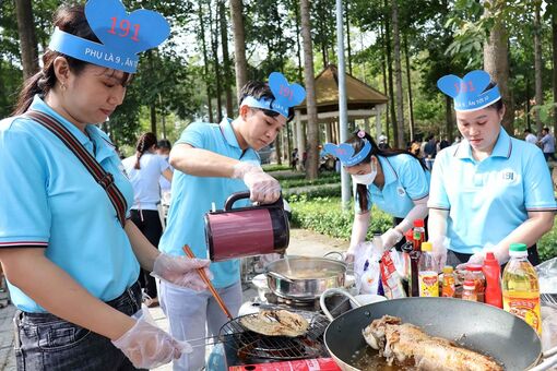 Công nhân với Hội thi nấu ăn “Bữa cơm gia đình Samho”
