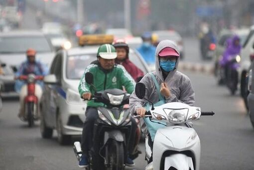 Không khí lạnh tràn về, miền Bắc rét đậm dưới 11 độ C, miền Trung mưa lớn