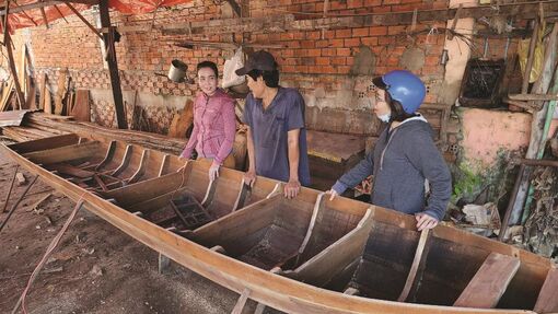 Nghề đóng xuồng Mỹ Hiệp