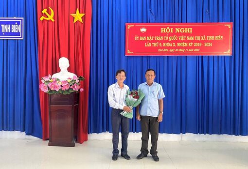 Ông Phù Văn Tuấn giữ chức Phó Chủ tịch UBMTTQVN TX. Tịnh Biên, nhiệm kỳ 2019 – 2024