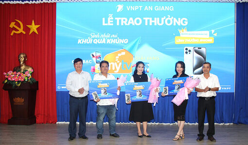 VNPT An Giang trao thưởng khách hàng sử dụng dịch vụ Truyền hình MyTV