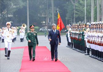 Bộ trưởng Bộ Quốc phòng Malaysia thăm chính thức Việt Nam