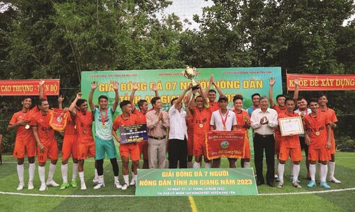 Sôi nổi hoạt động văn hóa, thể thao chào mừng thành lập huyện Phú Tân