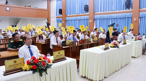 Kỳ họp thứ mười bảy, HĐND tỉnh An Giang khóa X thông qua 25 nghị quyết