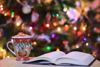 Những cuốn sách Giáng sinh kinh điển không thể bỏ qua trong mùa lễ hội