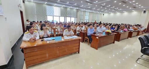 Cục Thuế tỉnh An Giang đối thoại về hóa đơn điện tử và triển khai chính sách thuế mới