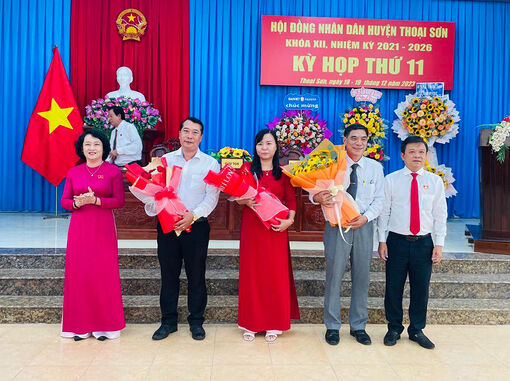 Kỳ họp thứ 11, HĐND huyện Thoại Sơn khóa XII (nhiệm kỳ 2021-2026) xem xét nhiều vấn đề quan trọng