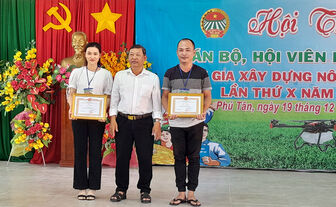 Thị trấn Phú Mỹ - xã Phú Hưng đoạt giải nhất Hội thi "Cán bộ - hội viên nông dân tham gia xây dựng nông thôn mới" năm 2023