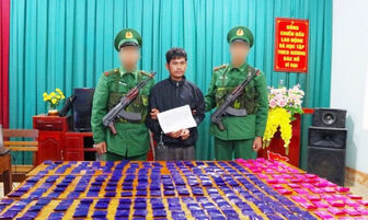 Gã trai mang 60.000 viên ma túy sang Việt Nam tiêu thụ