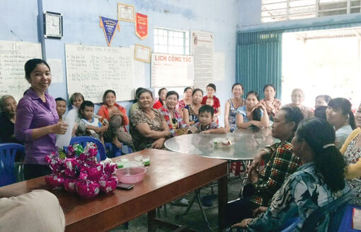 Chủ tịch hội phụ nữ tận tụy
