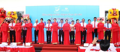 Khai trương Co.opmart tại Chợ Mới