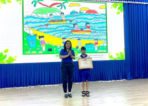 Trao giải Hội thi vẽ tranh bảo vệ môi trường, thích ứng với biến đổi khí hậu tỉnh An Giang năm 2023