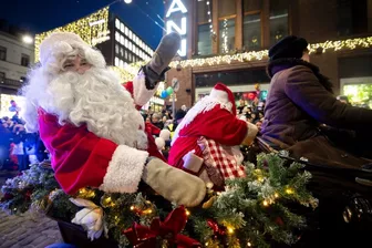 Ông già Noel bắt đầu hành trình phát quà cho trẻ em khắp thế giới
