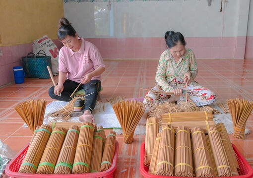 Hồn tre núi Cấm